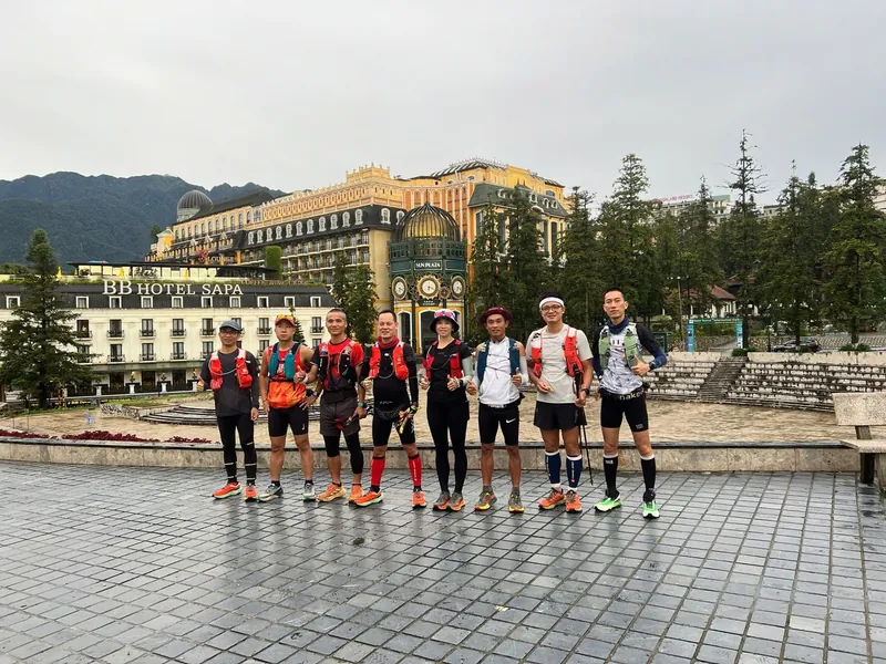 Coach Linh và học viên PBRUN trước thềm Vietnam Mountain Marathon tại SaPa